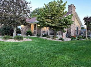 26 Berry Patch Ln, Glen Carbon, IL 62034