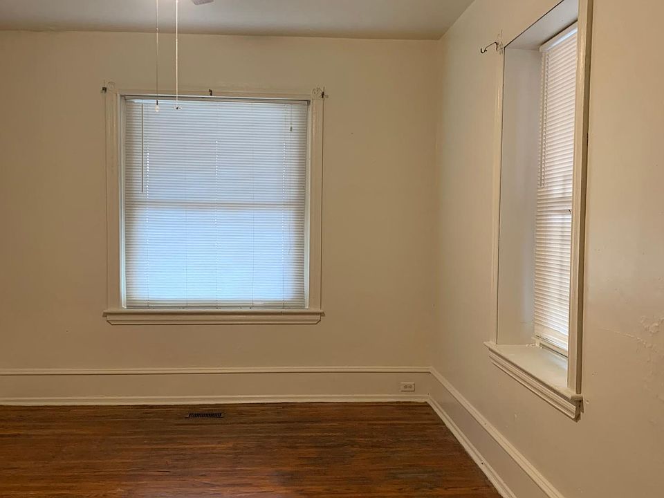 Living Room Front And Side Windows