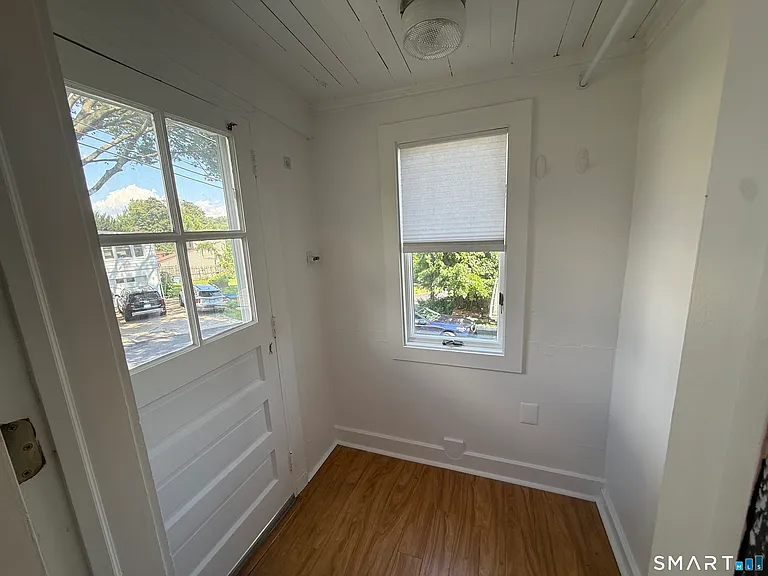 287 Old Stratfield Rd — Photo 7