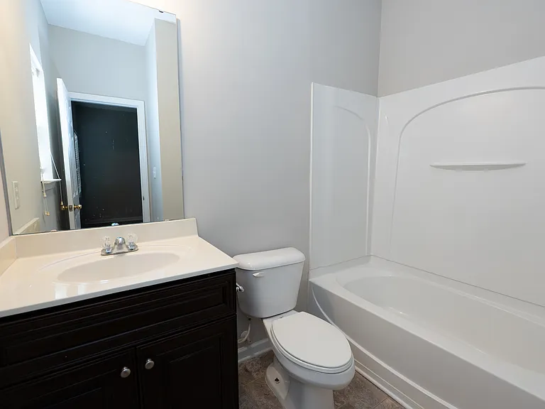 14136 Winford Ln — Photo 6