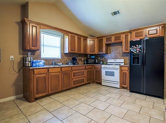 5th image of 9621 Santa Paula Dr