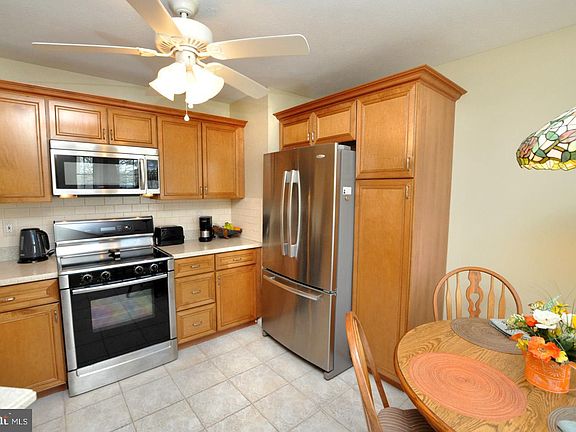 4th image of 22 Peppergrass Dr N