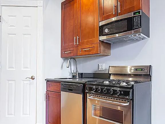 2nd image of 232 E 6th St #5