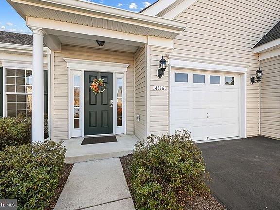 5th image of 4316 Turriff Ln