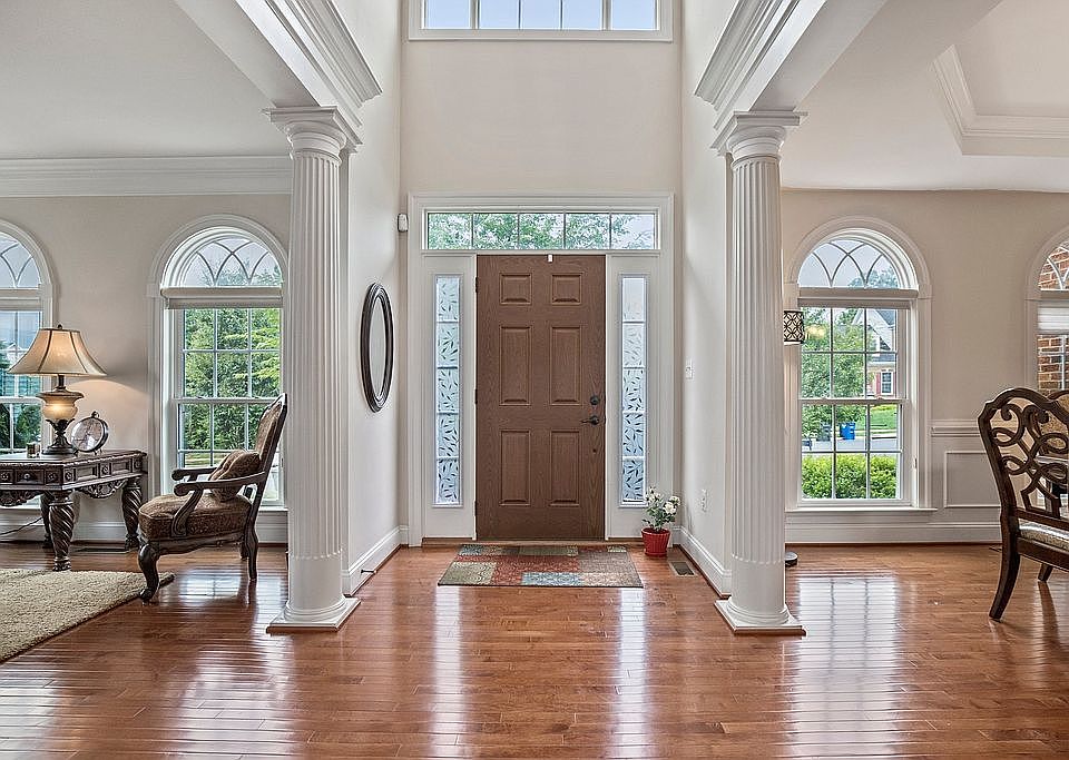 2nd image of 42165 Thorley Pl