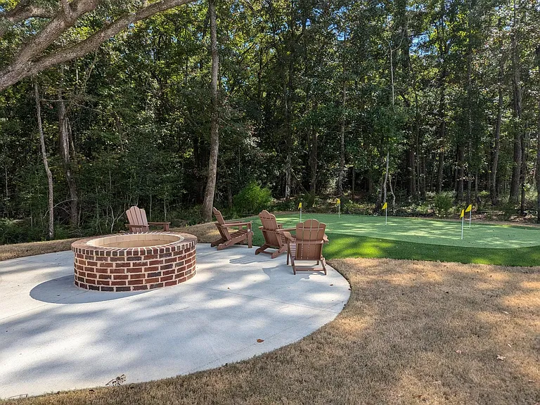 2076 Parish House Cir — Photo 25