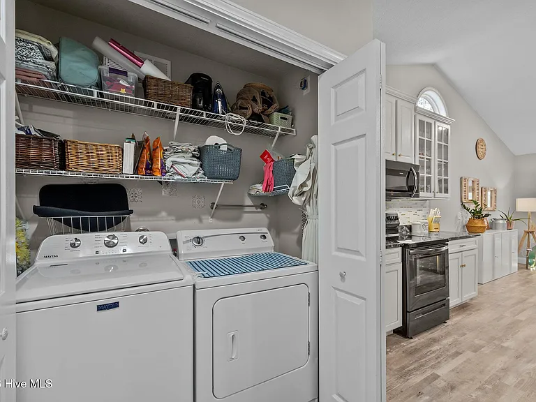 508 Azalea Dr — Photo 21