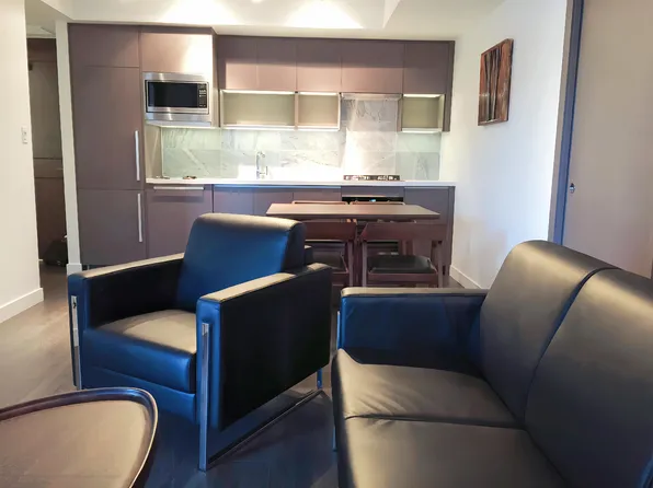 38 Smithe St, Vancouver, BC