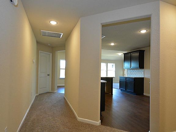 5th image of 60 Palm Grove Dr