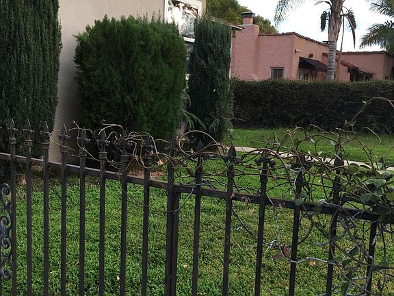 3rd image of 230 S Altadena Dr