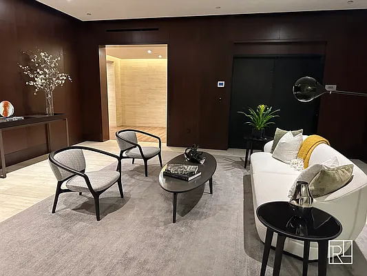 Rented by Compass | media 51