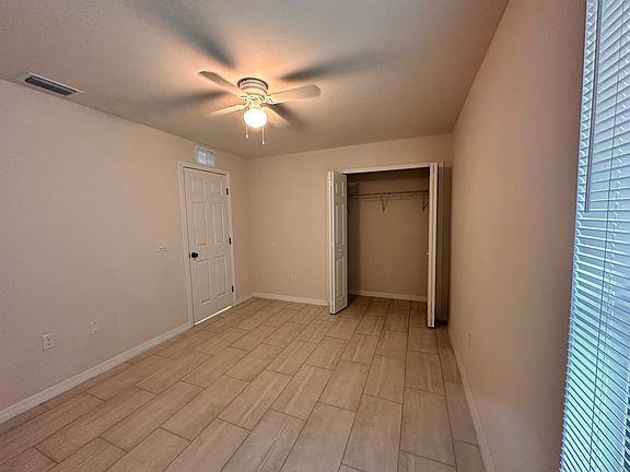 3rd image of 551 SE 5th Ave