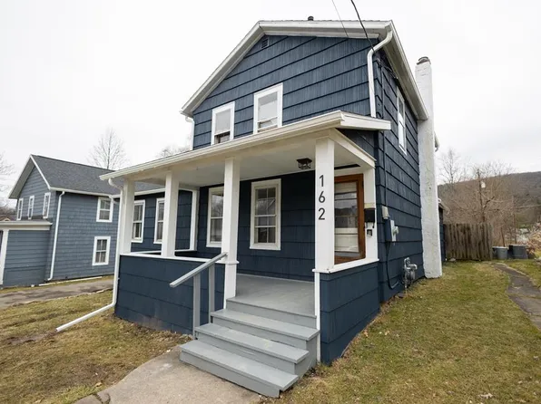 162 W 3rd St, Corning, NY 14830