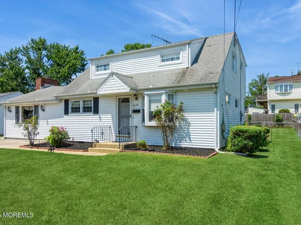 33 Winthrop Place, Hazlet, NJ 07730