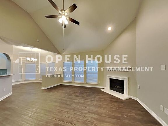 5th image of 4721 Sabine St