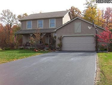 2nd image of 104 Edgewater Dr