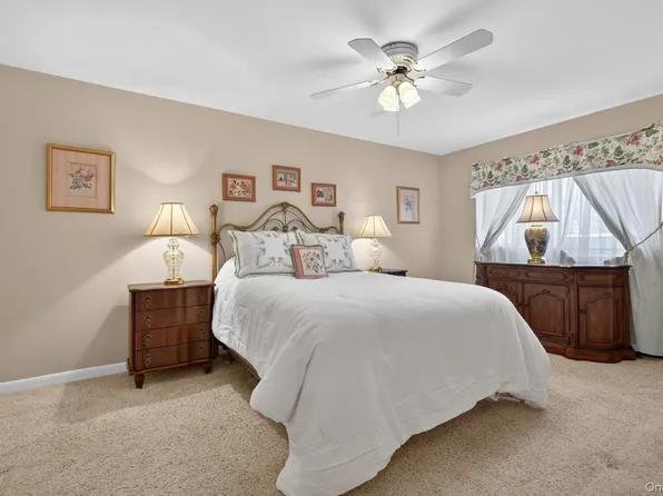 1 Toms Point Lane #3C, Port Washington, NY 11050