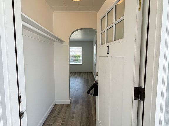 5th image of 365 E Garfield Ave APT 1