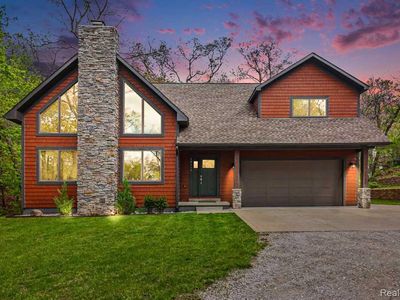 10429 Nine Mile Rd, Whitmore Lake, MI, 48189
