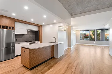 Rented by Safdie Realty Group