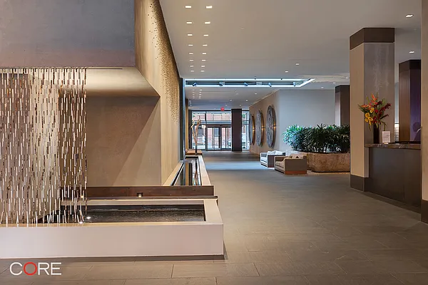 Rented by CORE | media 18