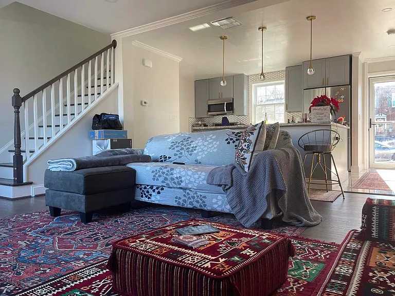 205 Gentry Ave — Photo 6
