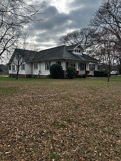 2nd image of 1006 Ridge Rd