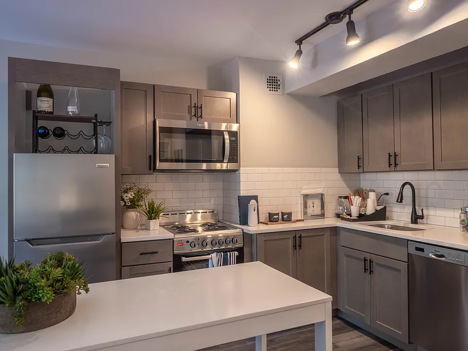 Beachside Apartments