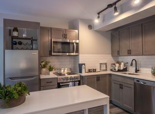 Beachside Apartments, Chicago, IL 60660