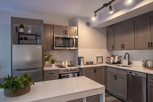 Beachside Apartments Photo 1