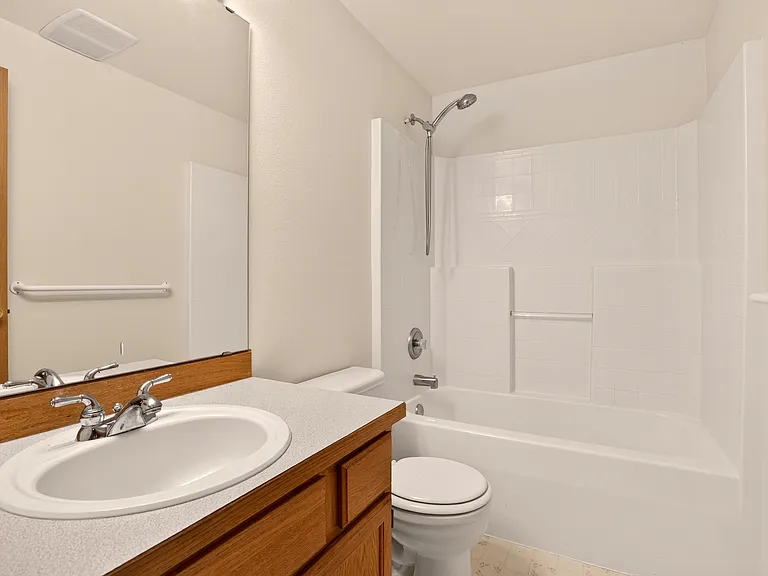 2nd Bathroom Upper level