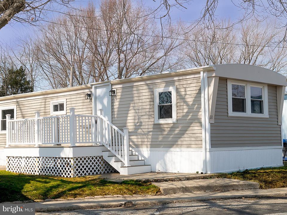 1st image of 115 5th St Trailer 31