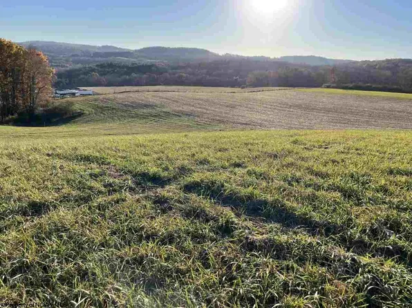13301B N Preston Hwy, Bruceton Mills, WV 26525