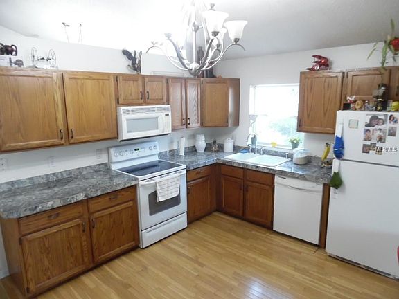 4th image of 869 Ferry Landing Ln
