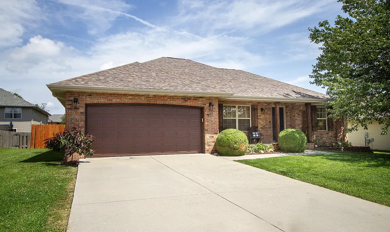3 bed, 1498 sqft, $1,800 — Photo 1