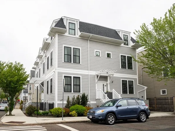 24 Rush St #I, Somerville, MA 02145