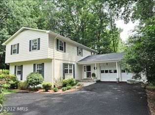 3251 Betsy Ln, Herndon, VA 20171