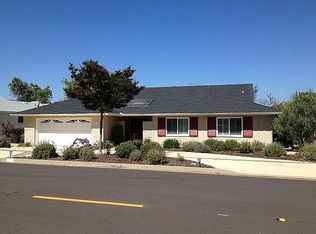1124 San Julian Dr, San Marcos, CA 92078