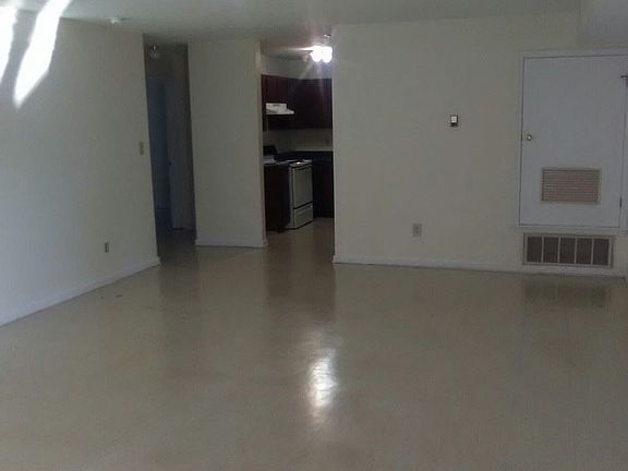 2nd image of 526 Locher Aly APT 100