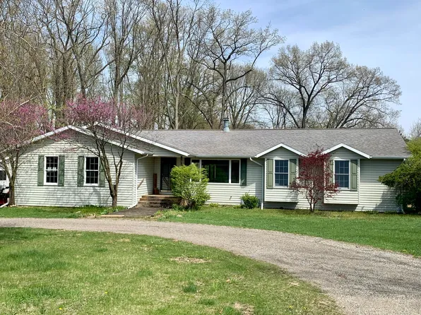 69255 Carls Rd, Sturgis, MI 49091