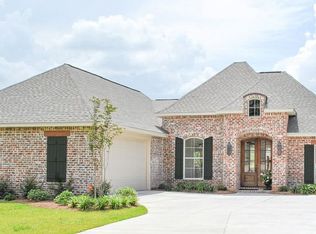 16104 McClellan Rd, Biloxi, MS 39532