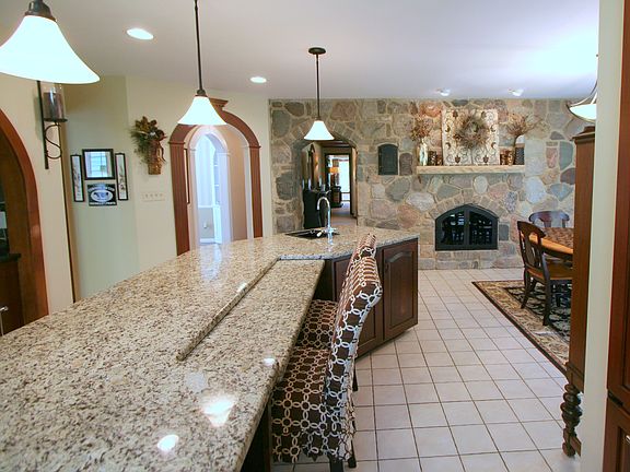 5th image of 3617 Tanglewood Dr