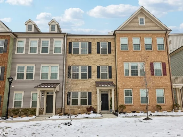 12 Haralson Ct, Livingston Twp., NJ 07039