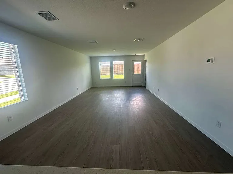 1500 Prince Rd — Photo 2