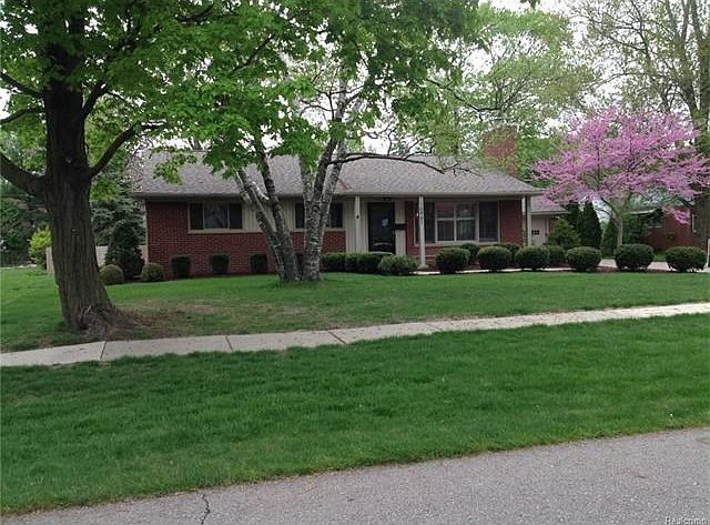 1st image of 16961 Kinross Ave