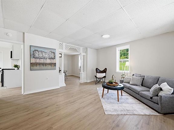 3rd image of 330 N 6th St