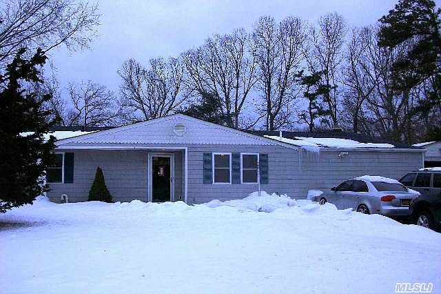 1st image of 35 Northridge Dr