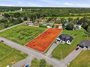 208 Des Violettes St, Clarence Rockland, ON K0A 2A0