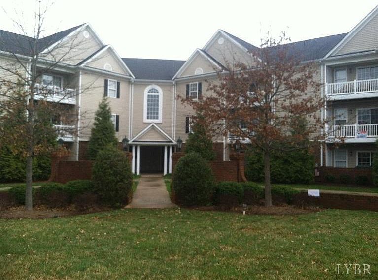 1st image of 623 Wyndhurst Dr Unit 107