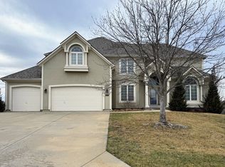 2201 SE Hemlock Rd, Blue Springs, MO 64014